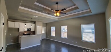 901 E Seideman St unit 2, Seguin, TX 78155 - photo 3