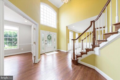 43164 Valiant Dr, Chantilly, VA 20152 - photo 3