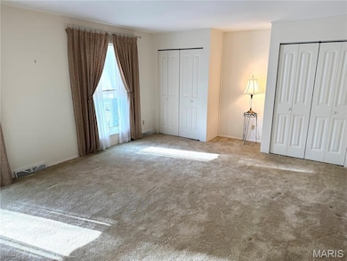 1018 Julianna Dr, Ballwin, MO 63011 - photo 4