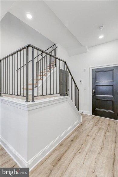 141 Krams Ave unit 11, Philadelphia, PA 19127 - photo 6