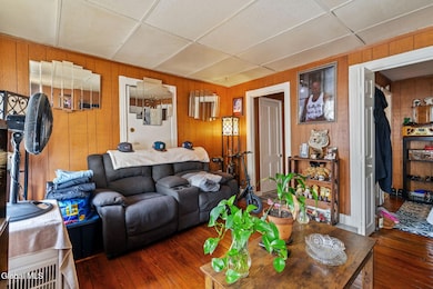 11-web-or-mls-97-west-st