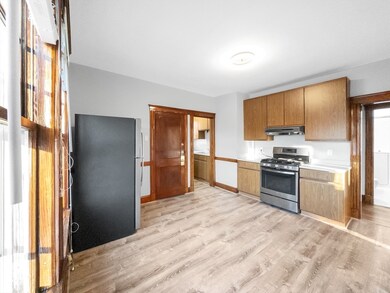 32 Gartland St, Jamaica Plain, MA 02130 - photo 4