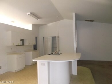 1108 Brush Ct, Fort Myers, FL 33913 - photo 4