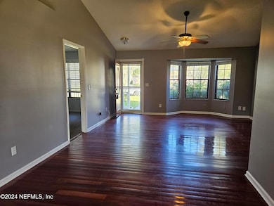 8160 Munchkin Ct, Jacksonville, FL 32244 - photo 3