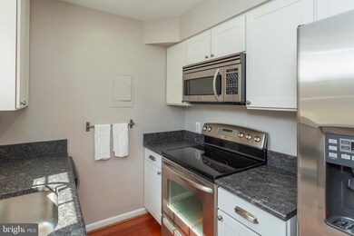 4614 28th Rd S unit B, Arlington, VA 22206 - photo 3