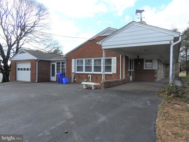 13224 Lewisdale Rd, Clarksburg, MD 20871 - photo 3