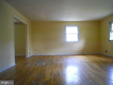 5804 King Arthur Way, Glenn Dale, MD 20769 - photo 3