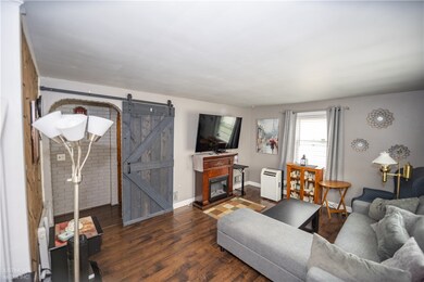 78 Farrell St, Pawtucket, RI 02861 - photo 6