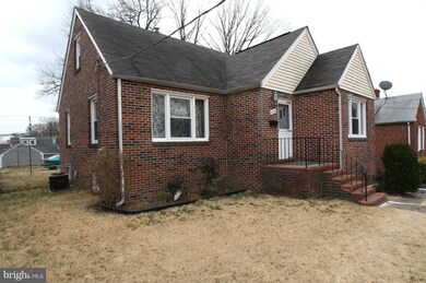 825 Dorsey Ave, Essex, MD 21221 - photo 3