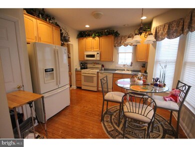 47 Mockingbird Dr, Trenton, NJ 08690 - photo 2