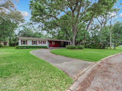 2446 Kellow Cir, Jacksonville, FL 32216 - photo 2