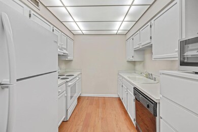 330 Concord Street 15D, Dockside kitchen