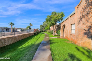 4429 E Hubbell St unit 45, Phoenix, AZ 85008 - photo 2