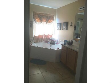 Master Bath/Spa.