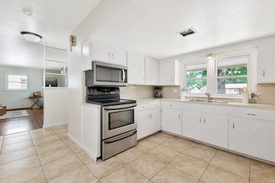 2631 N Pershing St, Wichita, KS 67220 - photo 7