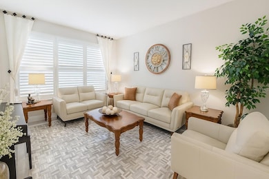 4057 Shawn Cir, Orlando, FL 32826 - photo 5