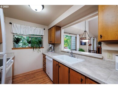 9924 SW Trapper Terrace, Beaverton, OR 97008 - photo 6