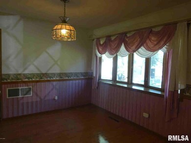 1104 Mchaney Rd, Harrisburg, IL 62946 - photo 7