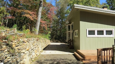 4828 Highway 11, Pickens, SC 29671 - photo 3