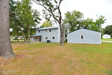 1214 Castle Dr, Jacksonville, NC 28546 - photo 4