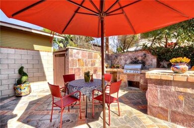 Enjoy the built in stainless steel BBQ with stone 