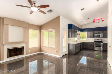 7664 E Dayview Circle, Tucson, AZ 85750