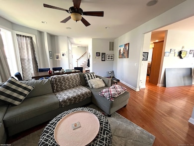 11 Cobble Ct, Unionville, CT 06085 - photo 5