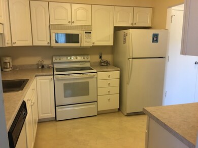 1006 Paradise Rd unit 3M, Swampscott, MA 01907 - photo 6