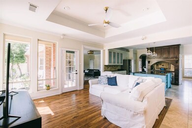 501 Springhill Dr, Hurst, TX 76054 - photo 4