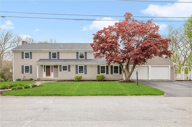 27 Thompson Hill Dr, Cumberland, RI 02864 - photo 2