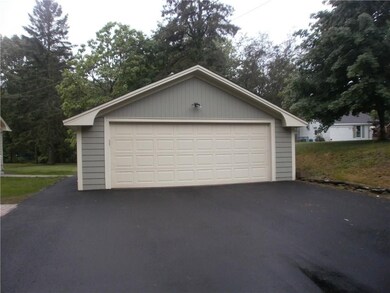 2 Eaton St, North Smithfield, RI 02896 - photo 4