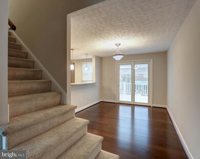 1129 Circle Dr, Halethorpe, MD 21227 - photo 6