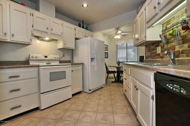 14008 N 111th Ave unit 17H, Sun City, AZ 85351 - photo 4