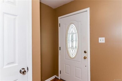 4107 Robert e Lee Dr, Hopewell, VA 23860 - photo 4