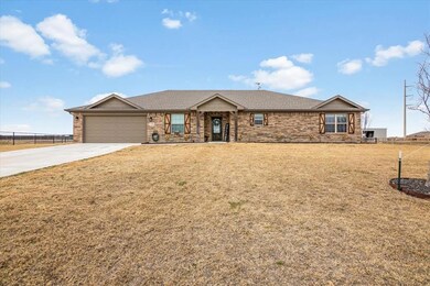 130 Hillcrest Ln, Decatur, TX 76234 - photo 2
