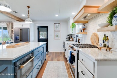 11-web-or-mls-5611 Sugar Oaks-20