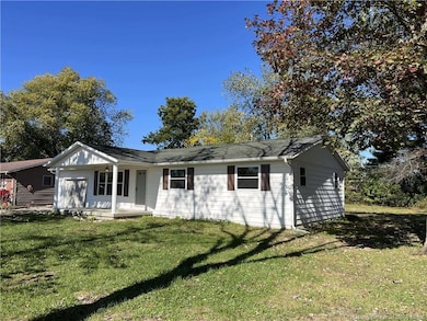 138 E Lovers Ln, Scottsburg, IN 47170 - photo 2