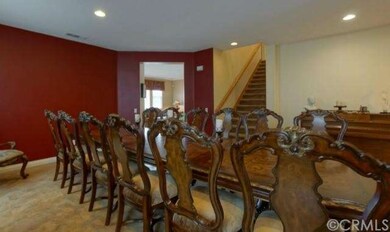 Dining Room Perfect For Entertaining!