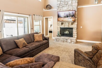 4001 S Manowar Ct, Bloomington, IN 47401 - photo 7