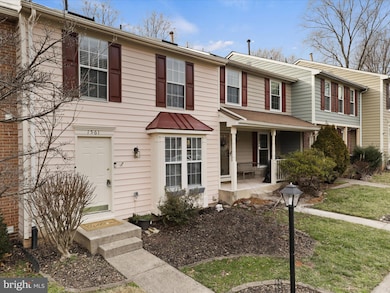 1561 Autumn Ridge Cir, Reston, VA 20194 - photo 3