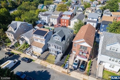 21 Huntington Terrace, Newark, NJ 07112 - photo 3