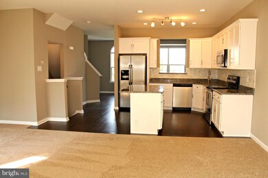 10289 Housely Place, White Plains, MD 20695 - photo 6