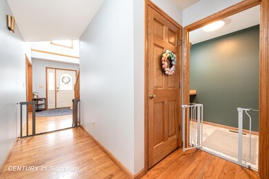 116 S Westlawn Dr, Midland, MI 48640 - photo 5