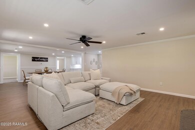 7-web-or-mls-178 Bertrand Rd-7