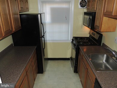 9463 Fairfax Blvd unit 101, Fairfax, VA 22031 - photo 5