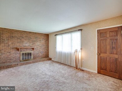 9906 Jonathan Dr, Dunkirk, MD 20754 - photo 4