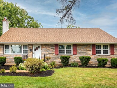 128 Sycamore Ave, Morton, PA 19070 - photo 2