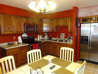 566 S 17th Ave, Yuma, AZ 85364 - photo 4