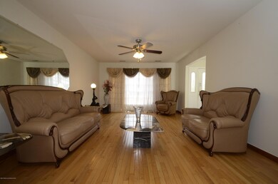 23 Philips Mill Dr, Middletown, NJ 07748 - photo 5