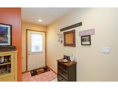 1280 Daleview Dr unit 3, Marion, IA 52302 - photo 2